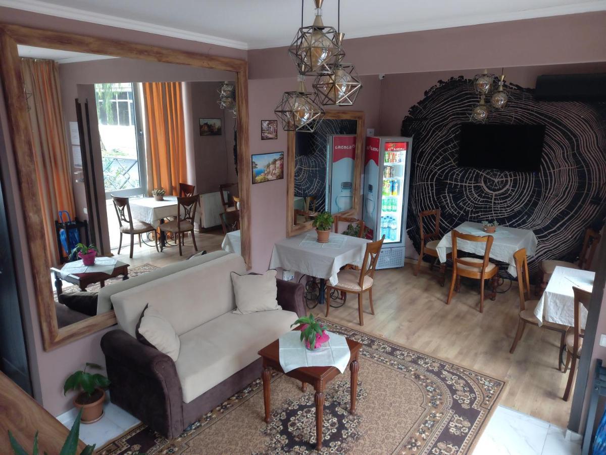 David Hotel Koutaïssi Extérieur photo