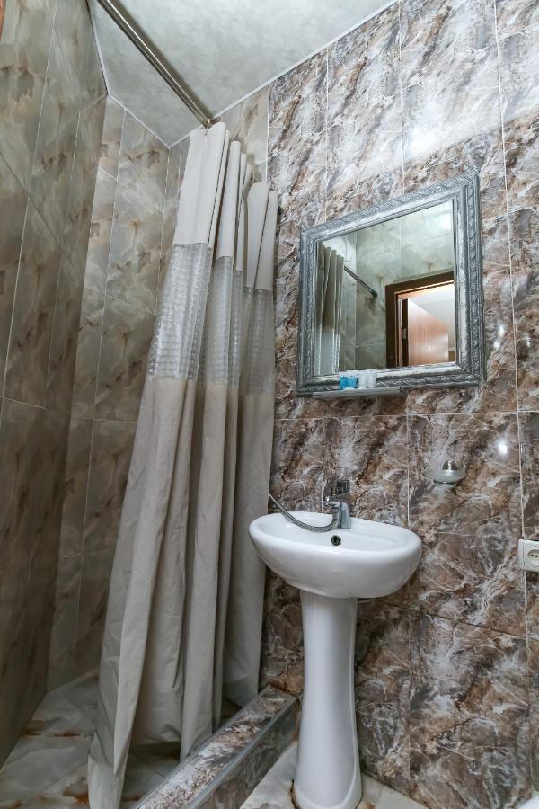 David Hotel Koutaïssi Extérieur photo