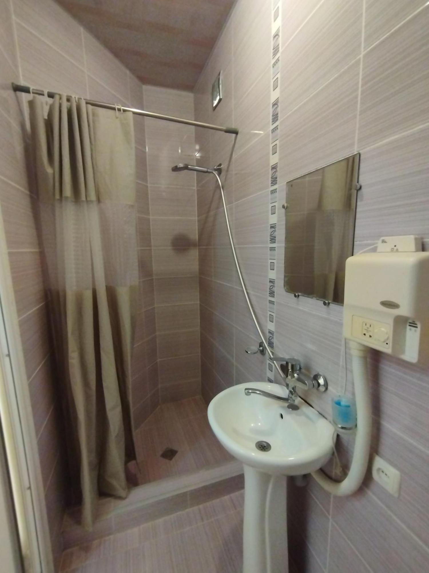 David Hotel Koutaïssi Extérieur photo