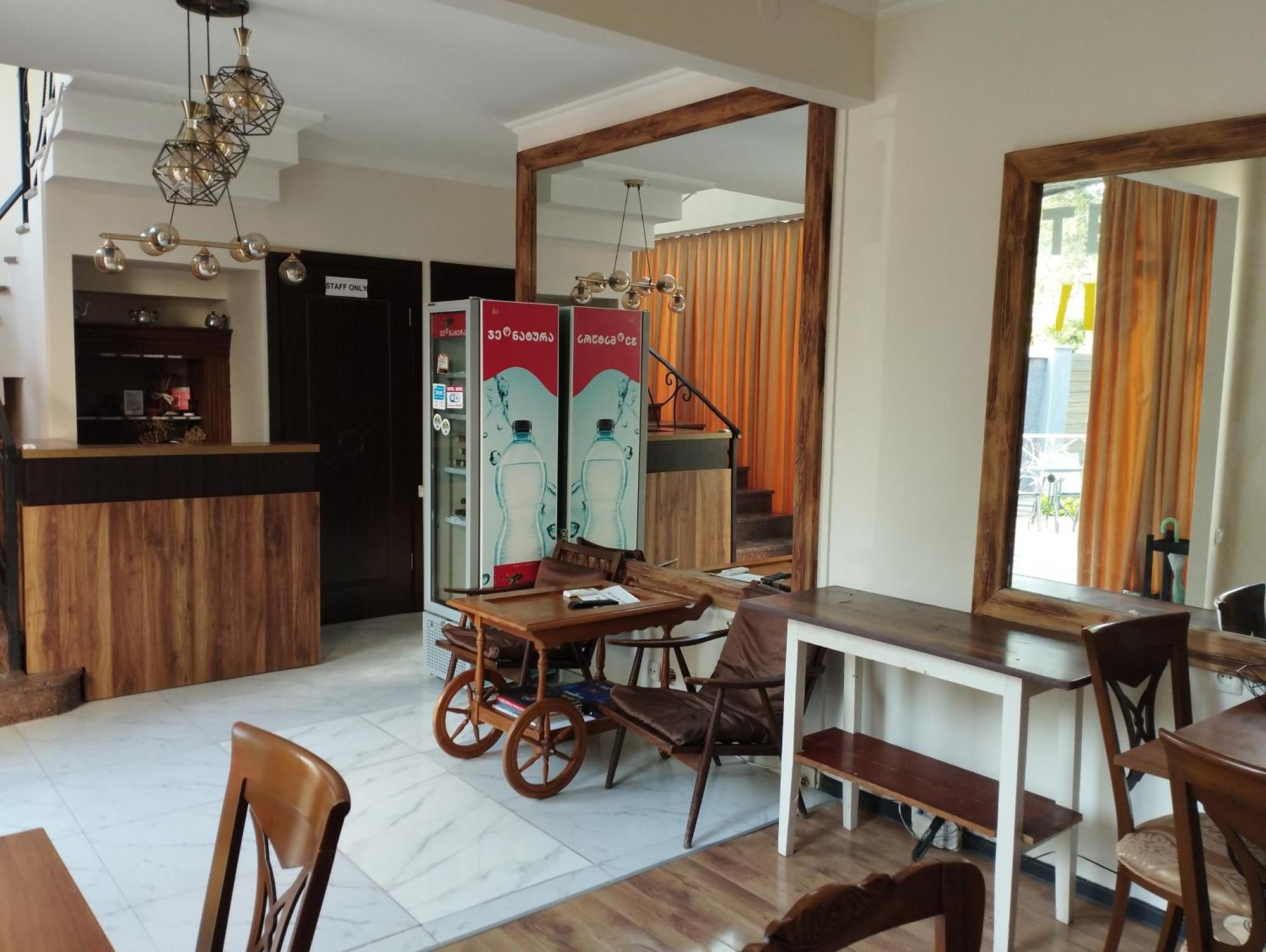 David Hotel Koutaïssi Extérieur photo