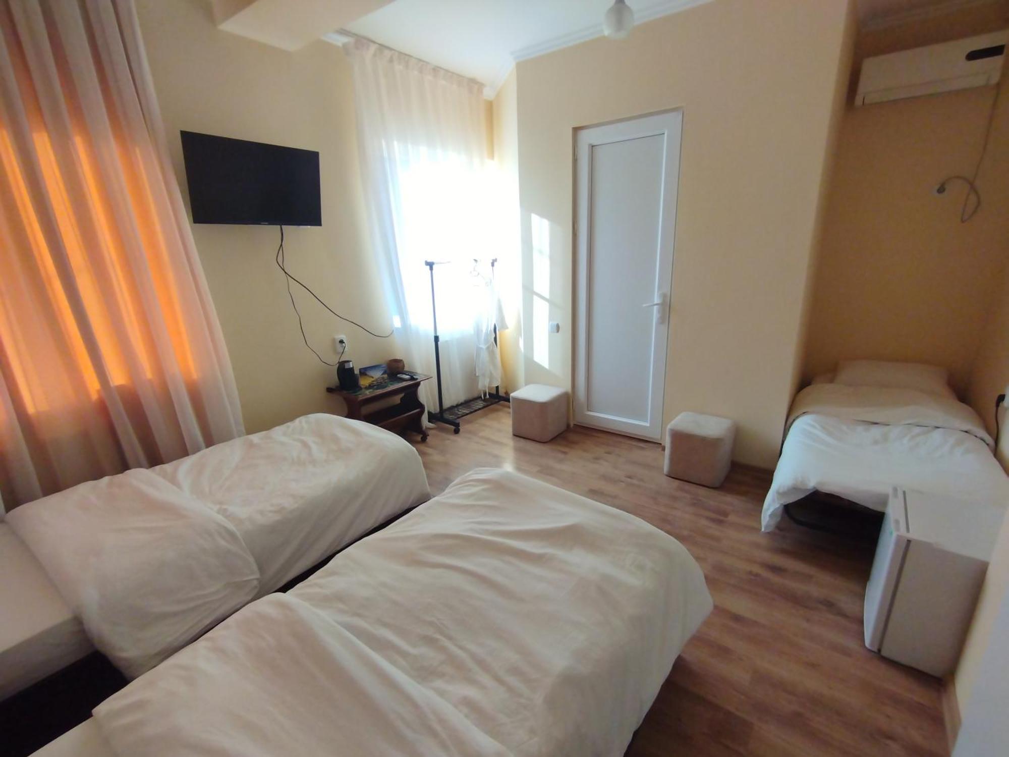 David Hotel Koutaïssi Extérieur photo